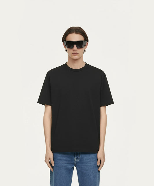 REGULAR SOLID BLACK T-SHIRT