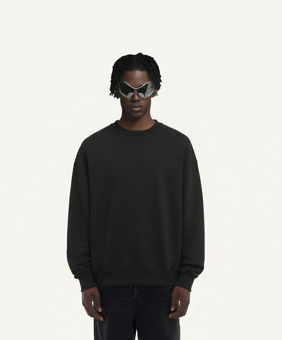 OVERSIZED SOLID BLACK CREWNECK